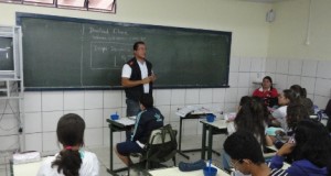 Palestra contra as drogas