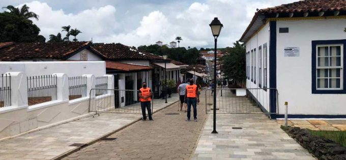 Empresários da Rua do Lazer fazem ação contra Covid-19 em Pirenópolis