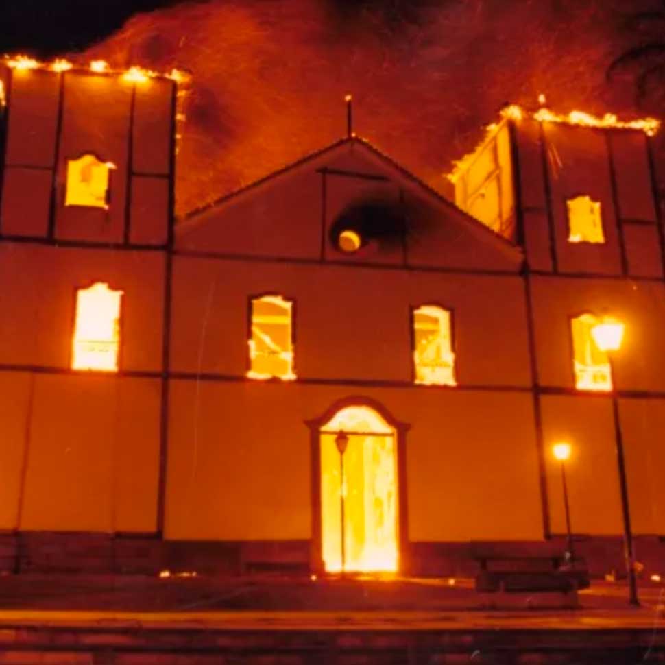 Incêndio da Igreja Matriz de Pirenópolis completa 19 anos